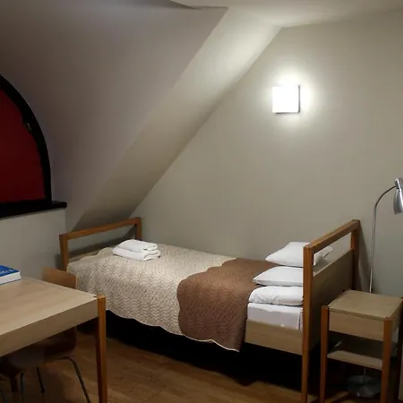 Motel Dom Gosci Opactwa Benedyktynow 3*