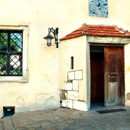 Dom Gosci Opactwa Benedyktynow Tyniec