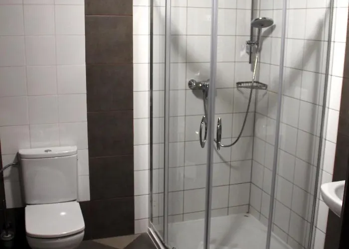 Motel Dom Gości Opactwa Benedyktynów 3*